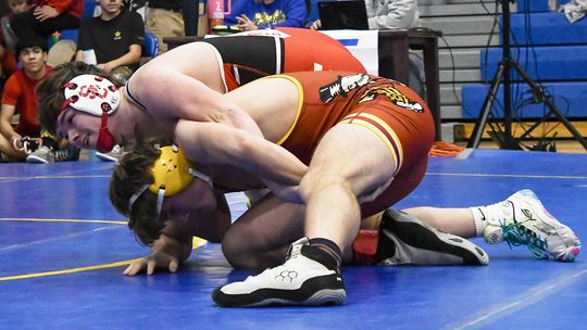 3 medalists lead Sandy Creek boys during SNC meet