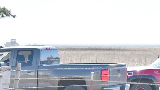 Clay County fire departments respond to Monday field fire at Meat Animal Research Center