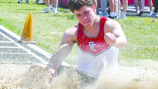 Field events lead SC boys track to 3rd place finish in Henderson