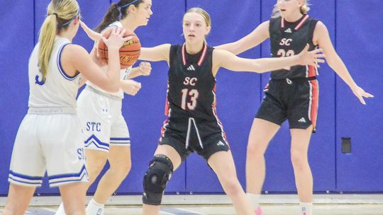 Hawkettes end SC girls’ season with 37-27 C2-5 district final win