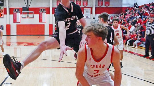 Mustangs close out season with 63-50 loss in Hartington, end season with 18-7 record