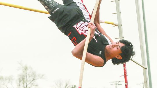 Perez, 4x800 team score for Harvard at Hebron