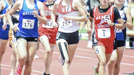 SC girls 3200 meter relay takes 8th at state