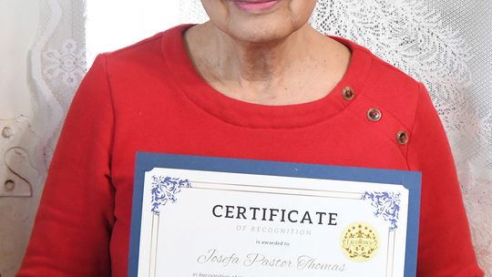 Thomas receives special award