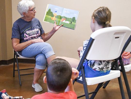 Edgar Summer Reading Hour celebrates 10 years