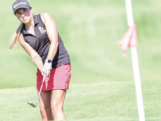 Fillies golf hosts home quad, Ochsner, Trejo paces Sutton
