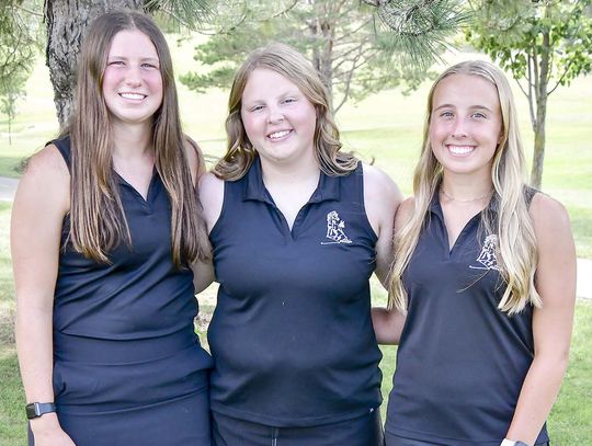 Fillies golf opens year at Central City Aug. 21