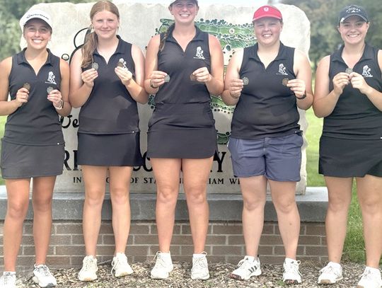 Fillies golf team is 2nd at EMF tournament Sept. 13