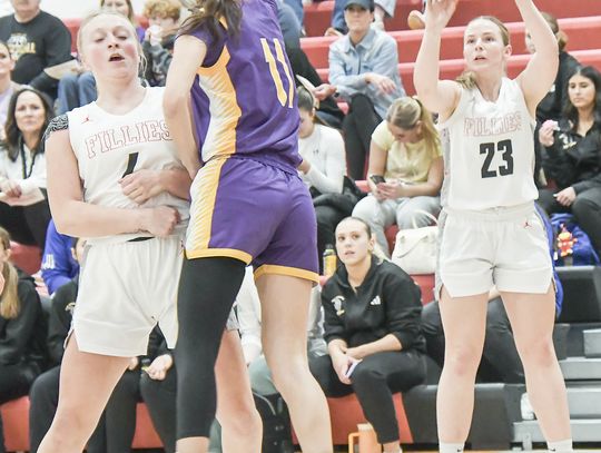 Fillies roll past Deshler 59-13