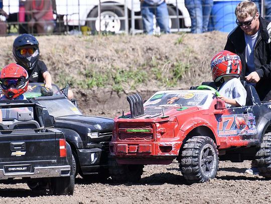 Forty-nine take part in the 48th Keith Hansen Demo Derby