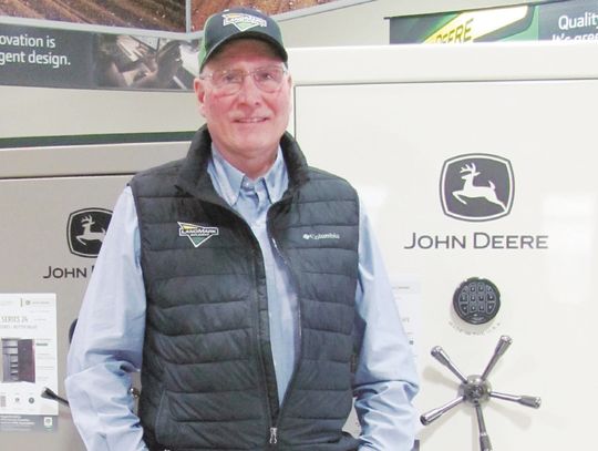Gary Ostdiek retires from Landmark Implement in Fairfield