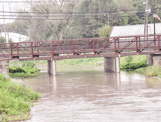 Heavy rain brings flooding to Clay County as Governor declares a state of emergency