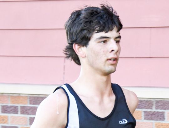 Kobza advances to state meet for Harvard