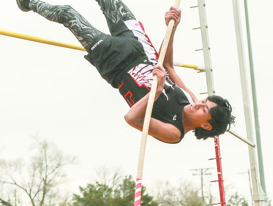 Perez, 4x800 team score for Harvard at Hebron