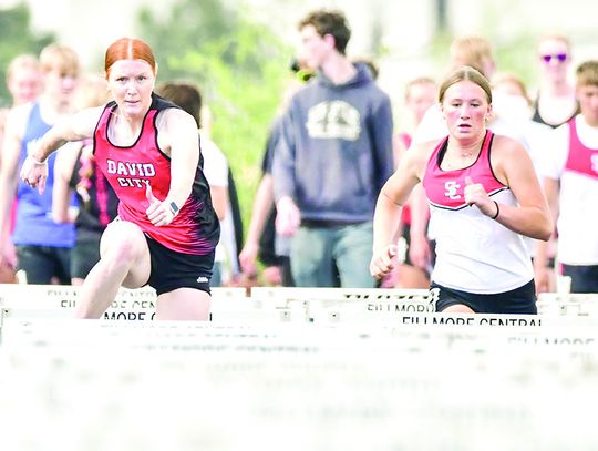 Sandy Creek girls 3rd at Fillmore Central Invite