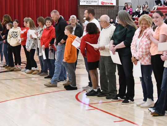 Saying thanks to their TeamMates