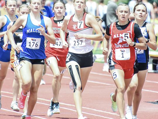 SC girls 3200 meter relay takes 8th at state