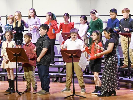 Sutton Elementary hosts Christmas concert Monday