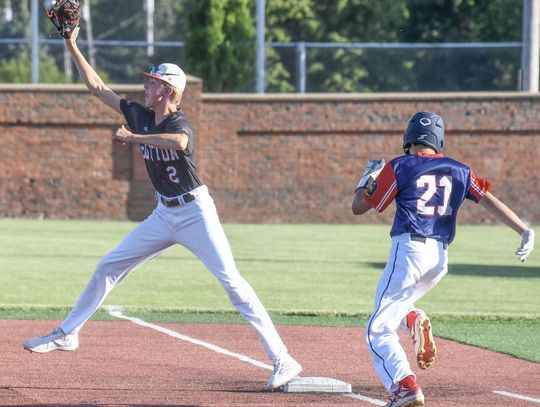 Sutton Juniors sweep Hastings Runza during May 29 doubleheader