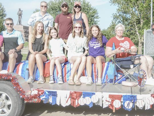 Thompson’s, Lobeda’s honored as Dugout Days, EdgarFest grand marshals