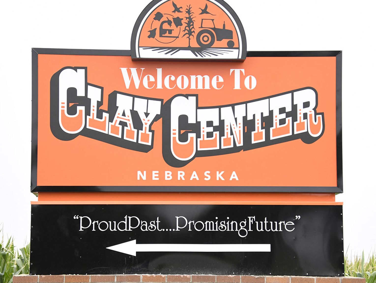 Donation, planning leads to new Clay Center sign
