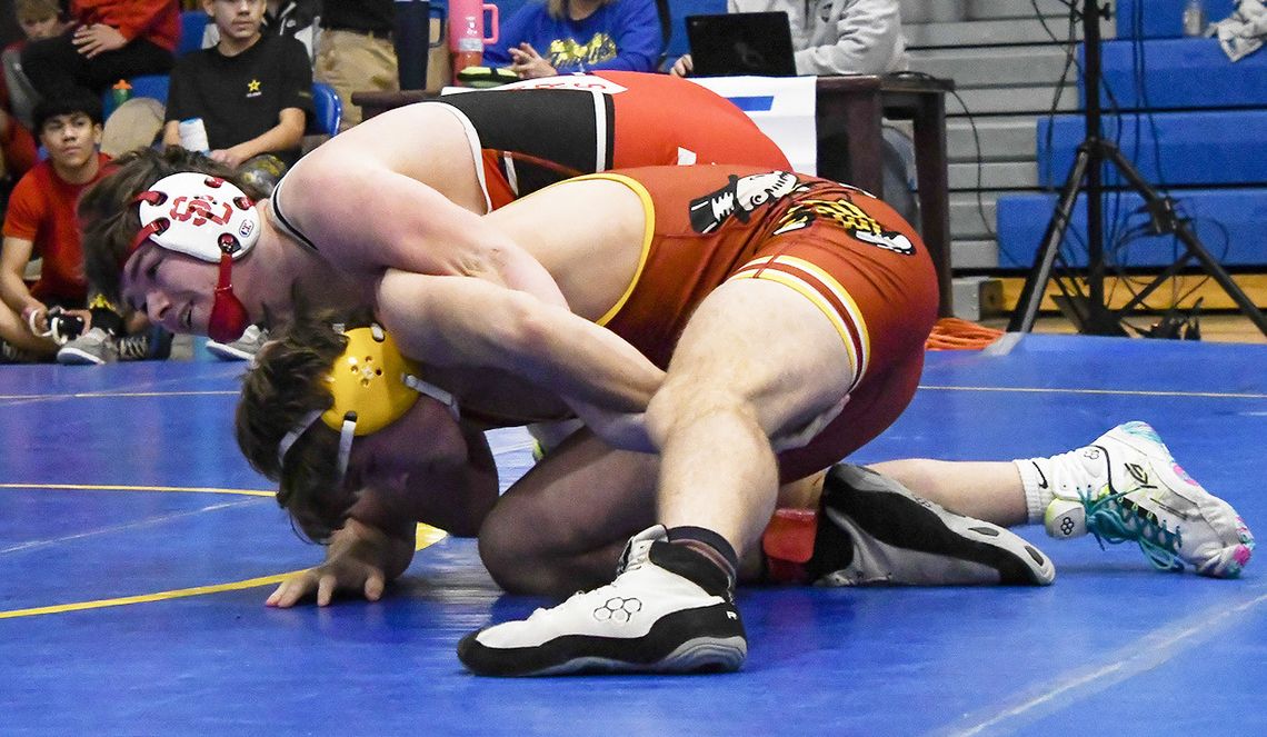 3 medalists lead Sandy Creek boys during SNC meet