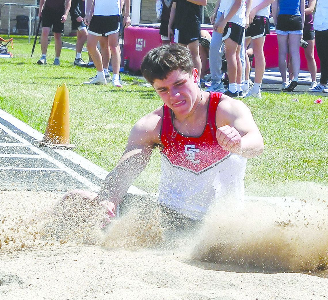 Field events lead SC boys track to 3rd place finish in Henderson