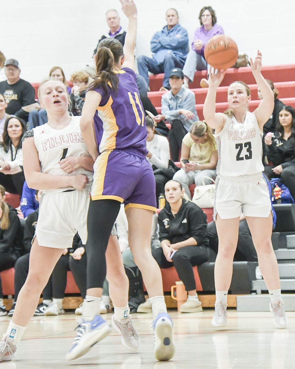 Fillies roll past Deshler 59-13 Fillies roll past Deshler 59-13