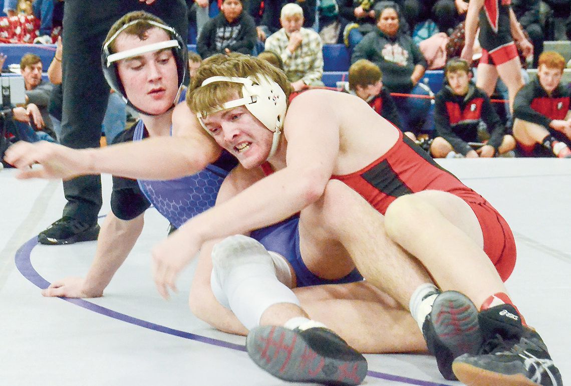 Harvard/Giltner wrestling season comes to close at D-1 district meet