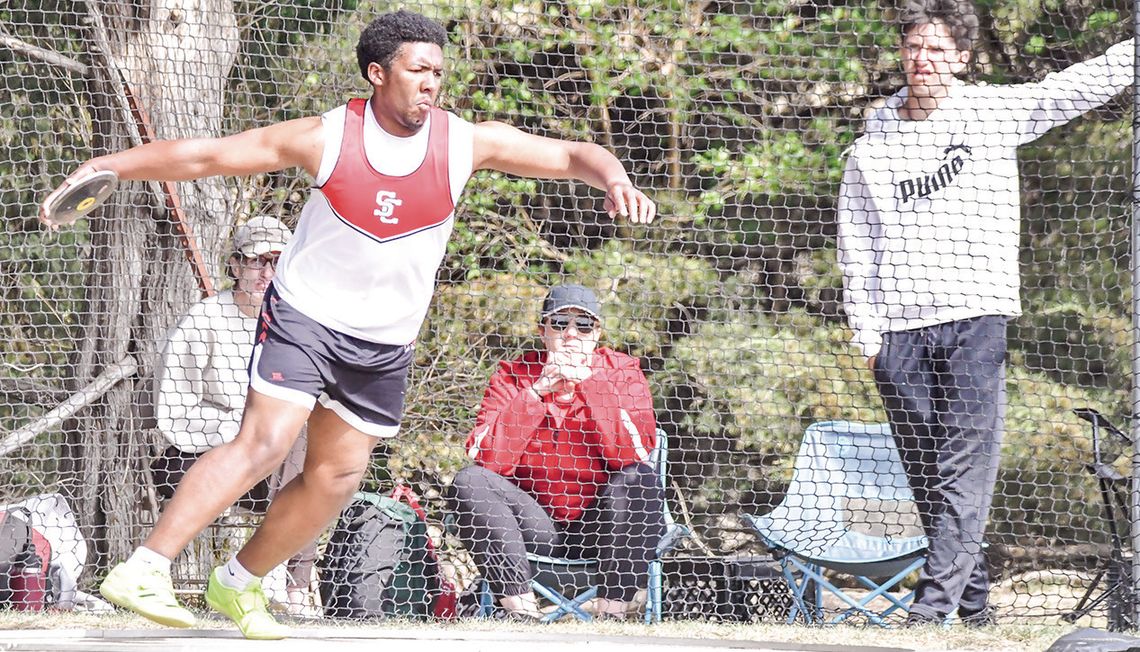 Lorena-Parks, Shaw qualify for state for the Sandy Creek boys in the discus Lorena-Parks, Shaw qualify for state for the Sandy Creek boys in the discus