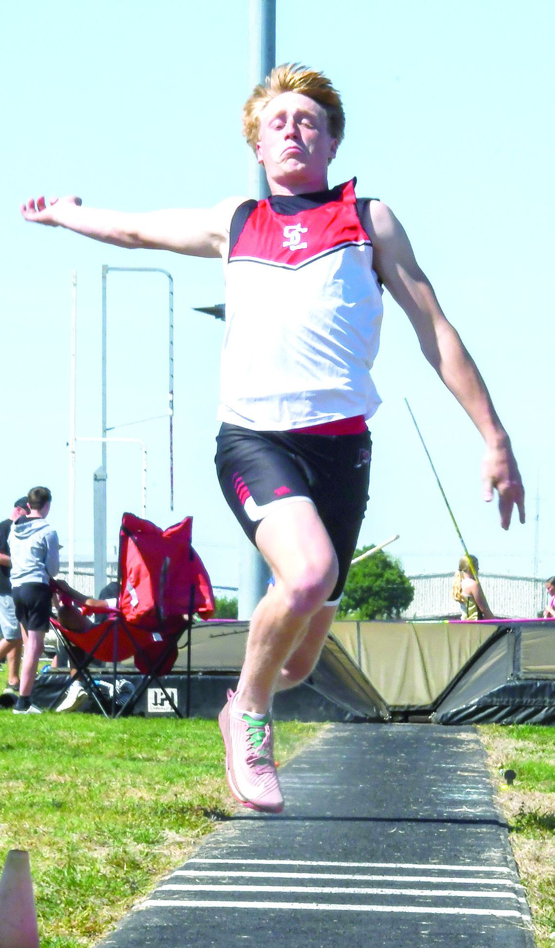 Relays, throwing events guide Sandy Creek boys in Geneva May 7 Relays, throwing events guide Sandy Creek boys in Geneva May 7