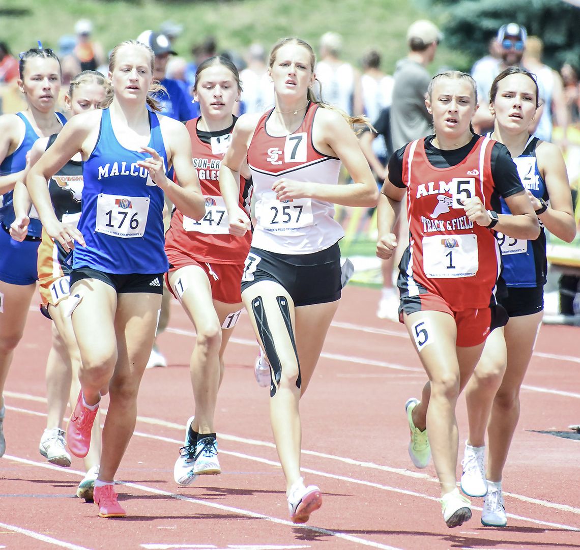 SC girls 3200 meter relay takes 8th at state