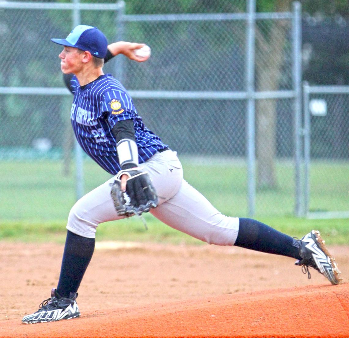 South Central Juniors sweep Lincoln Stratojets Saturday