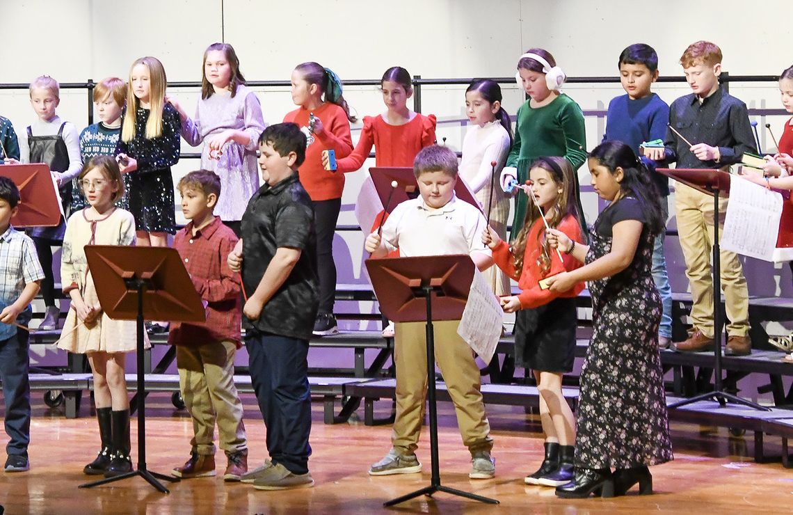 Sutton Elementary hosts Christmas concert Monday