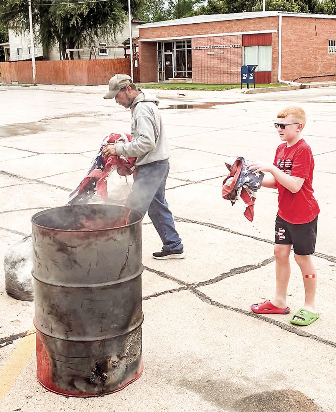 Sutton Legion Post 61 holds flag retirement ceremony