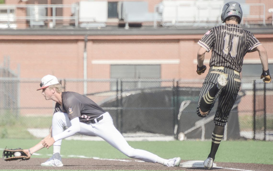 Sutton Seniors split with Malcolm, Fairbury