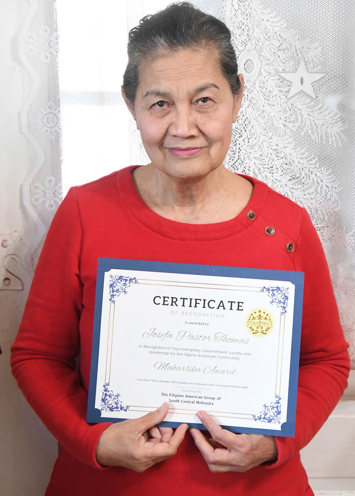 Thomas receives special award Thomas receives special award