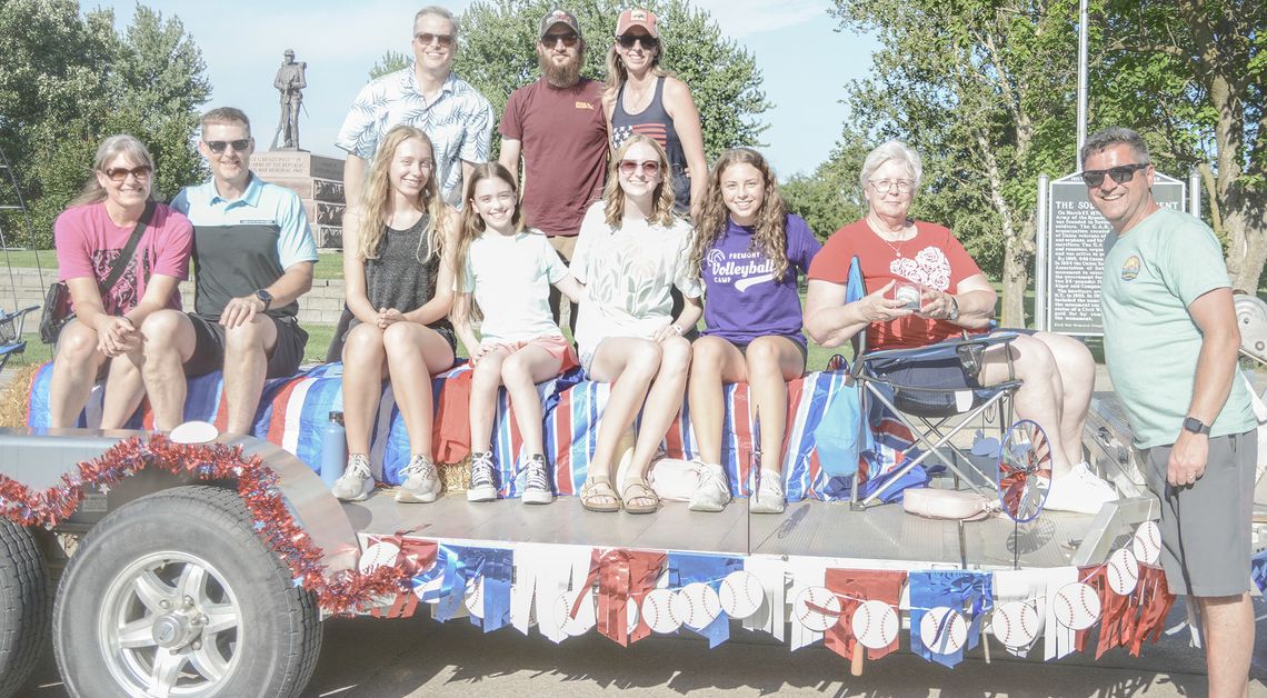 Thompson’s, Lobeda’s honored as Dugout Days, EdgarFest grand marshals